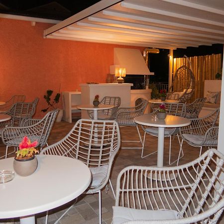 Cristina Apartments ガイオス エクステリア 写真