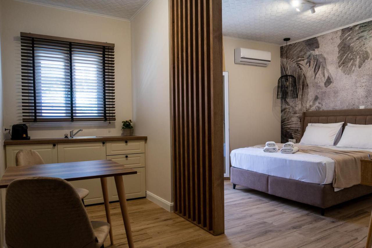 Cristina Apartments ガイオス エクステリア 写真