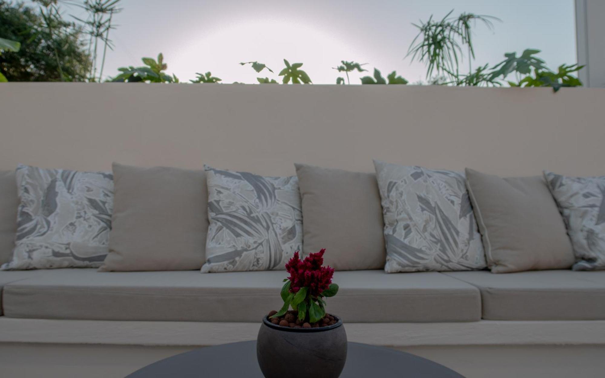 Cristina Apartments ガイオス エクステリア 写真