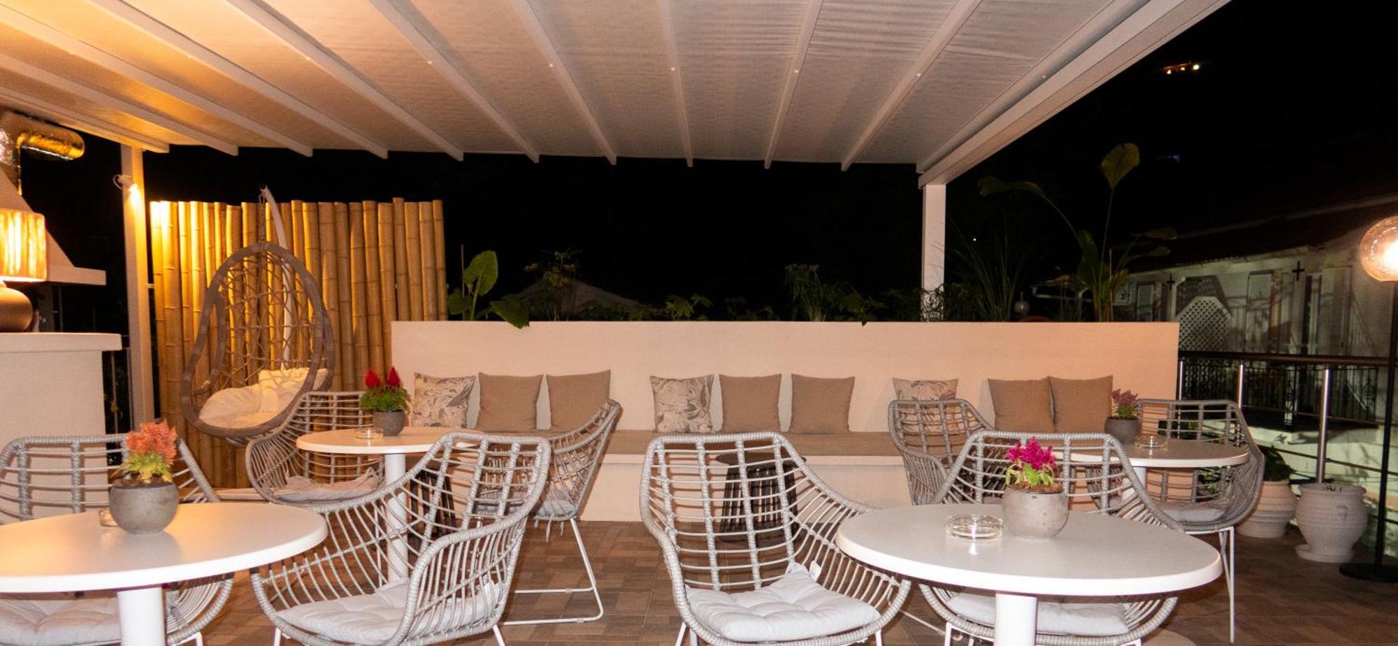 Cristina Apartments ガイオス エクステリア 写真